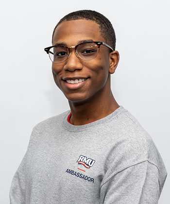 Teyvon Fields